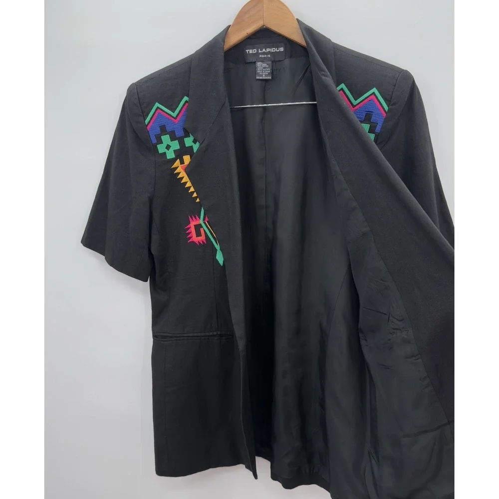 Ted Lapidus Paris Womens Size‎ 8 Blazer Linen Blend Embroidered Aztec Design VTG